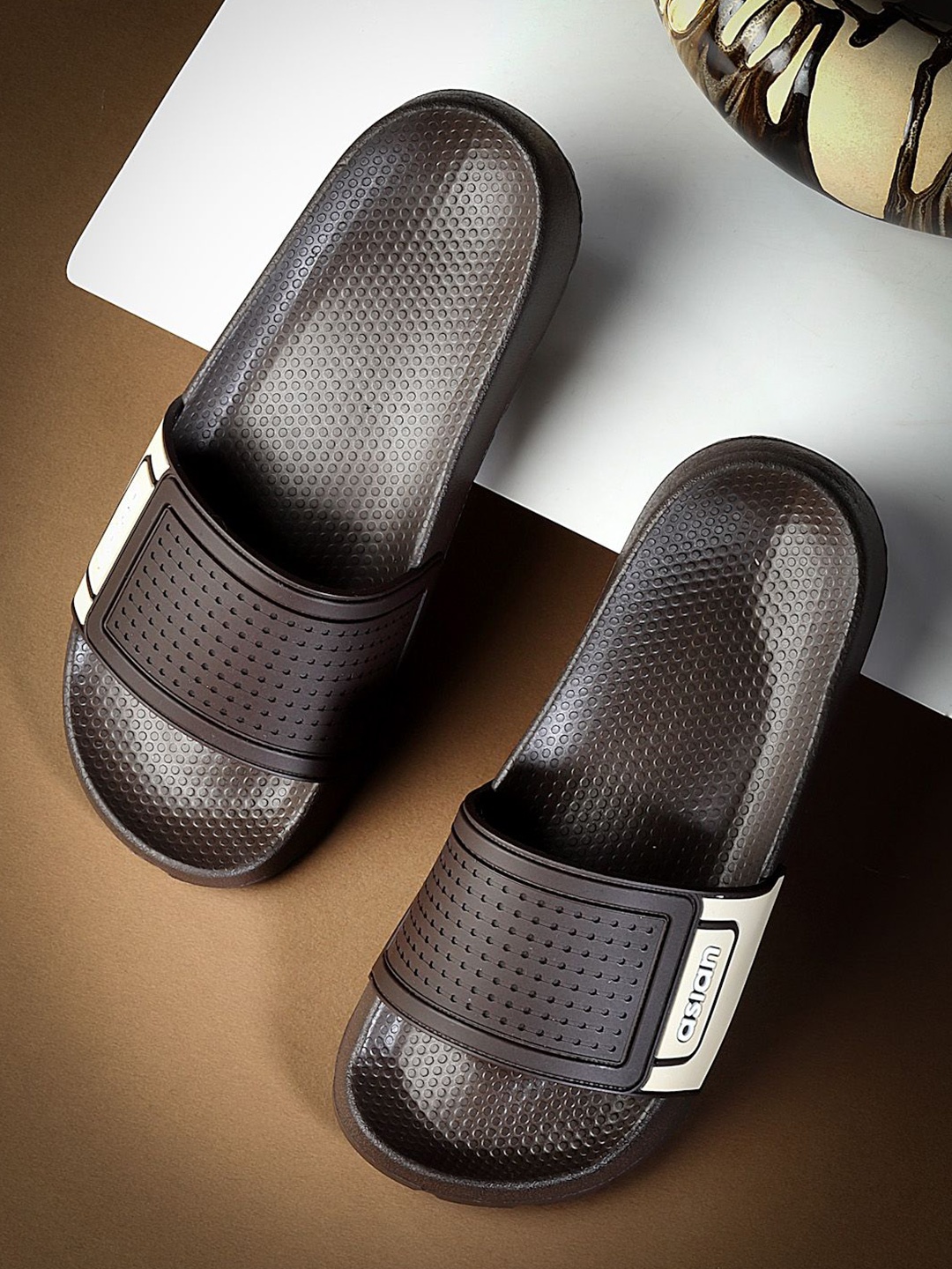 

ASIAN Men Rubber Sliders, Brown