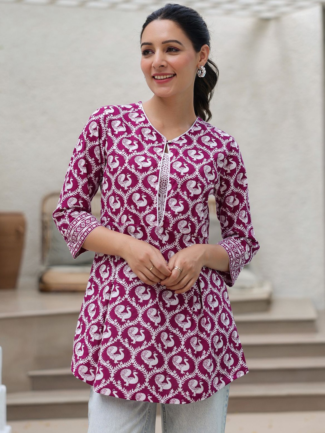 

Rain & Rainbow Ethnic Motifs Printed Pure Cotton Kurti, Burgundy