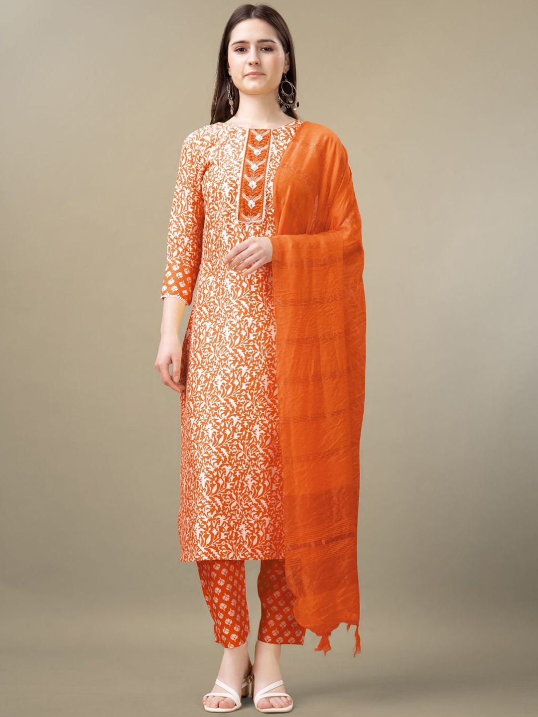 

KAYOMMI Floral Printed Thread Work Kurta with Trouser & Dupatta, Orange