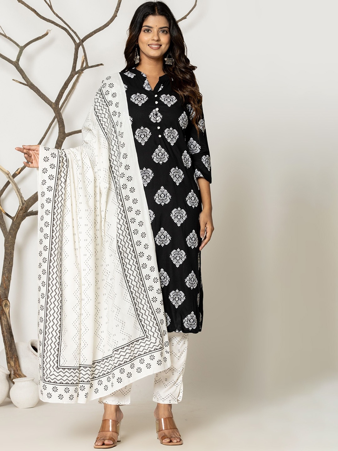 

JAIPURI BUNAAI Ethnic Printed Mandarin Collar Pure Cotton Kurta with Trousers & Dupatta, Black