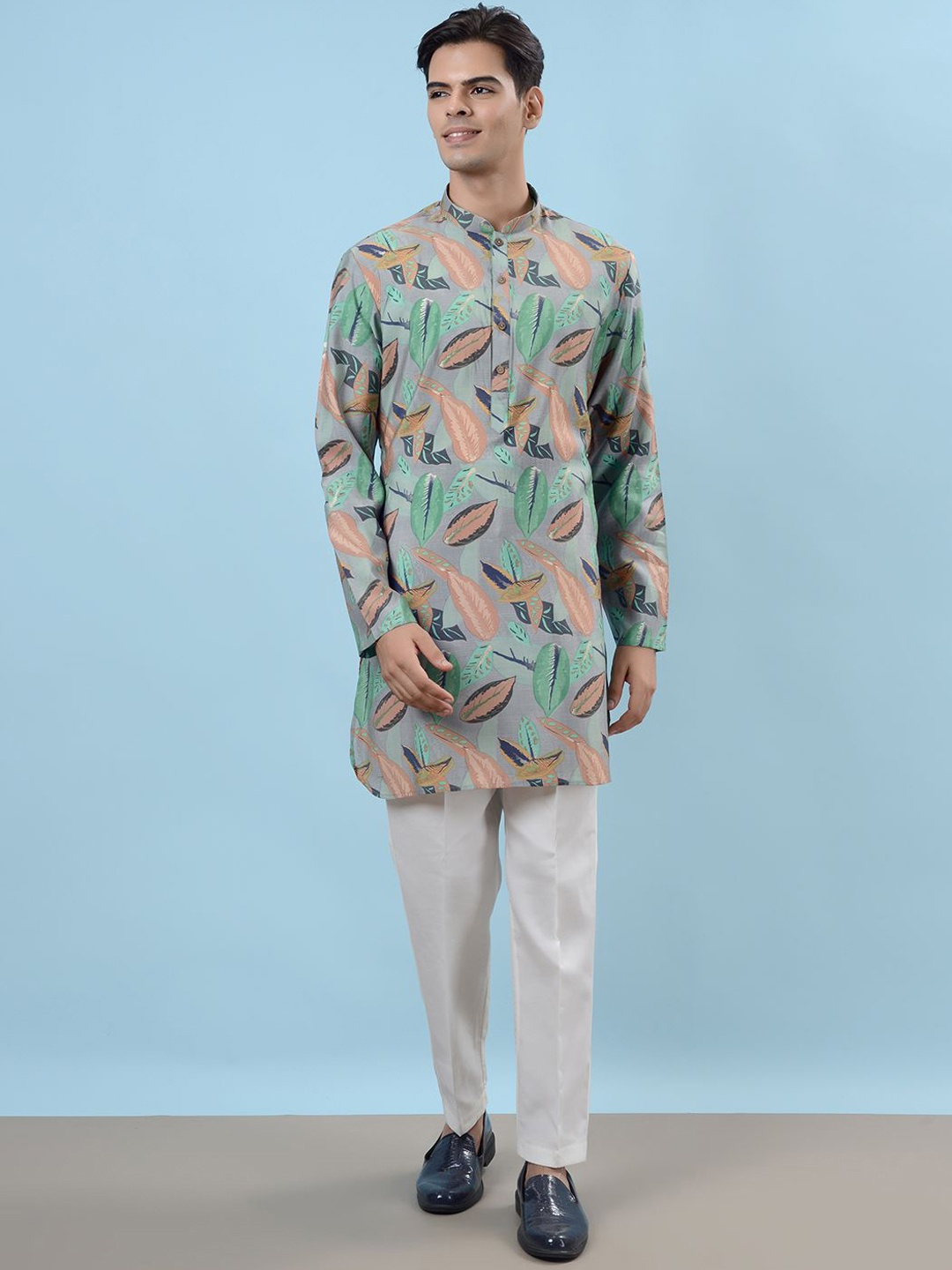 

azania Floral Printed Mandarin Collar Straight Kurta with Trouser, Green