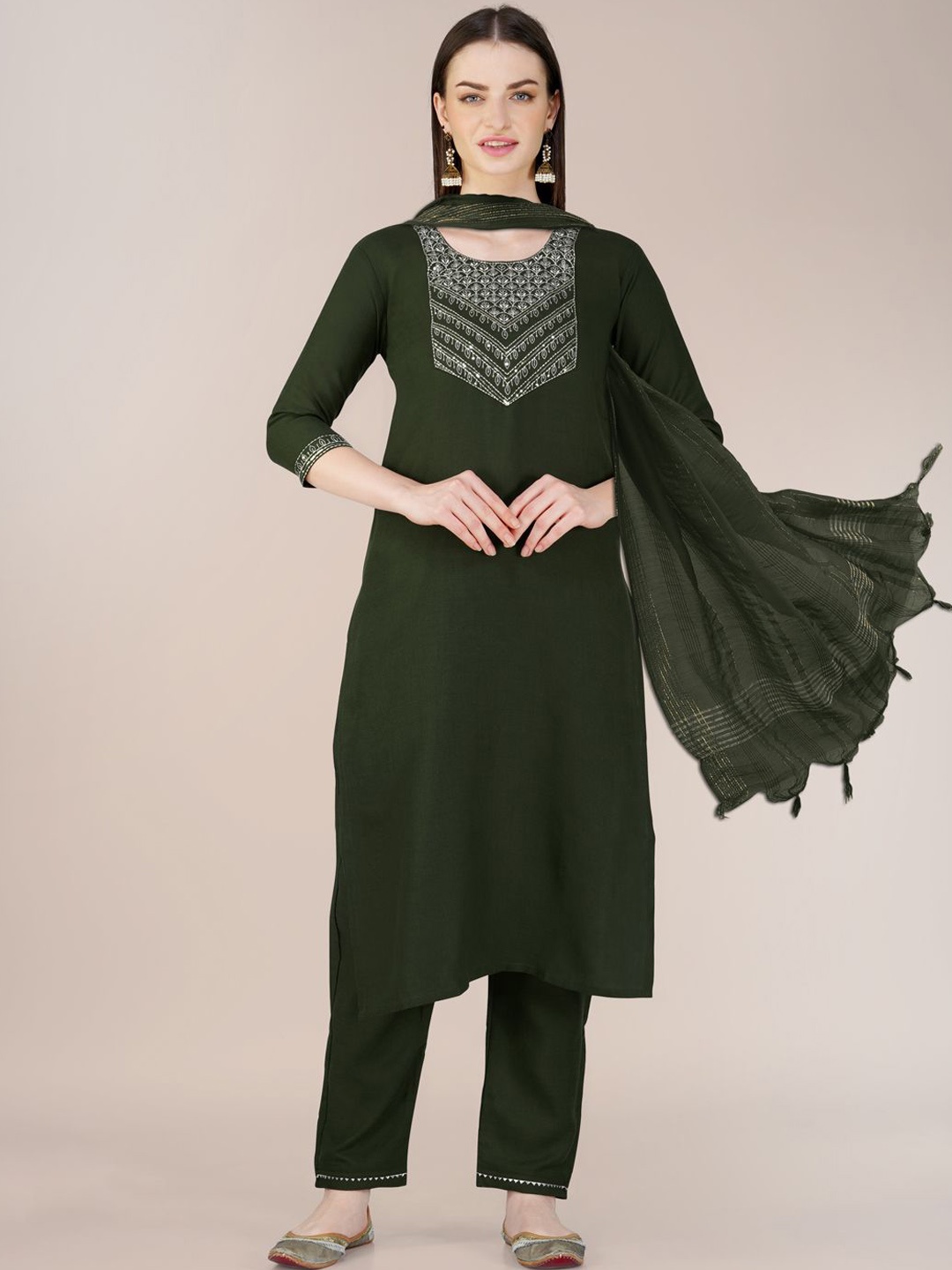 

KAYOMMI Ethnic Motifs Embroidered Straight Kurta with Trousers & Dupatta, Olive