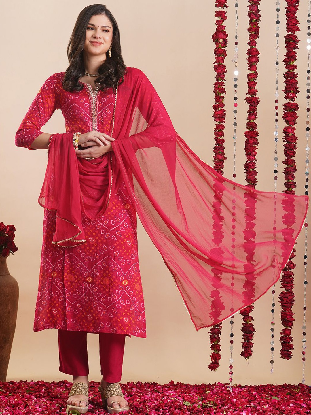 

GoSriKi Bandhani Printed Straight Kurta With Trousers & Dupatta, Pink
