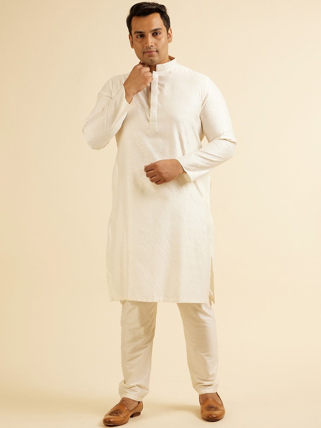 

Manyavar Plus Size Floral Woven Design Thread Work Straight Kurta With Pyjamas, Cream