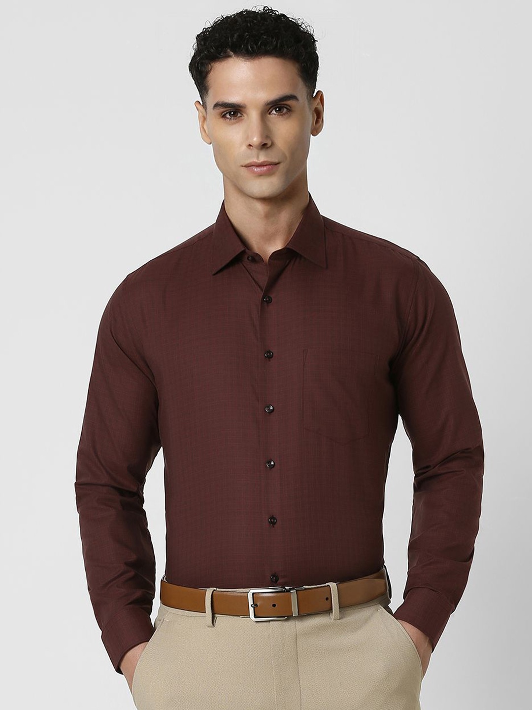 

Van Heusen Men Spread Collar Solid Cotton Slim Fit Formal Shirt, Maroon