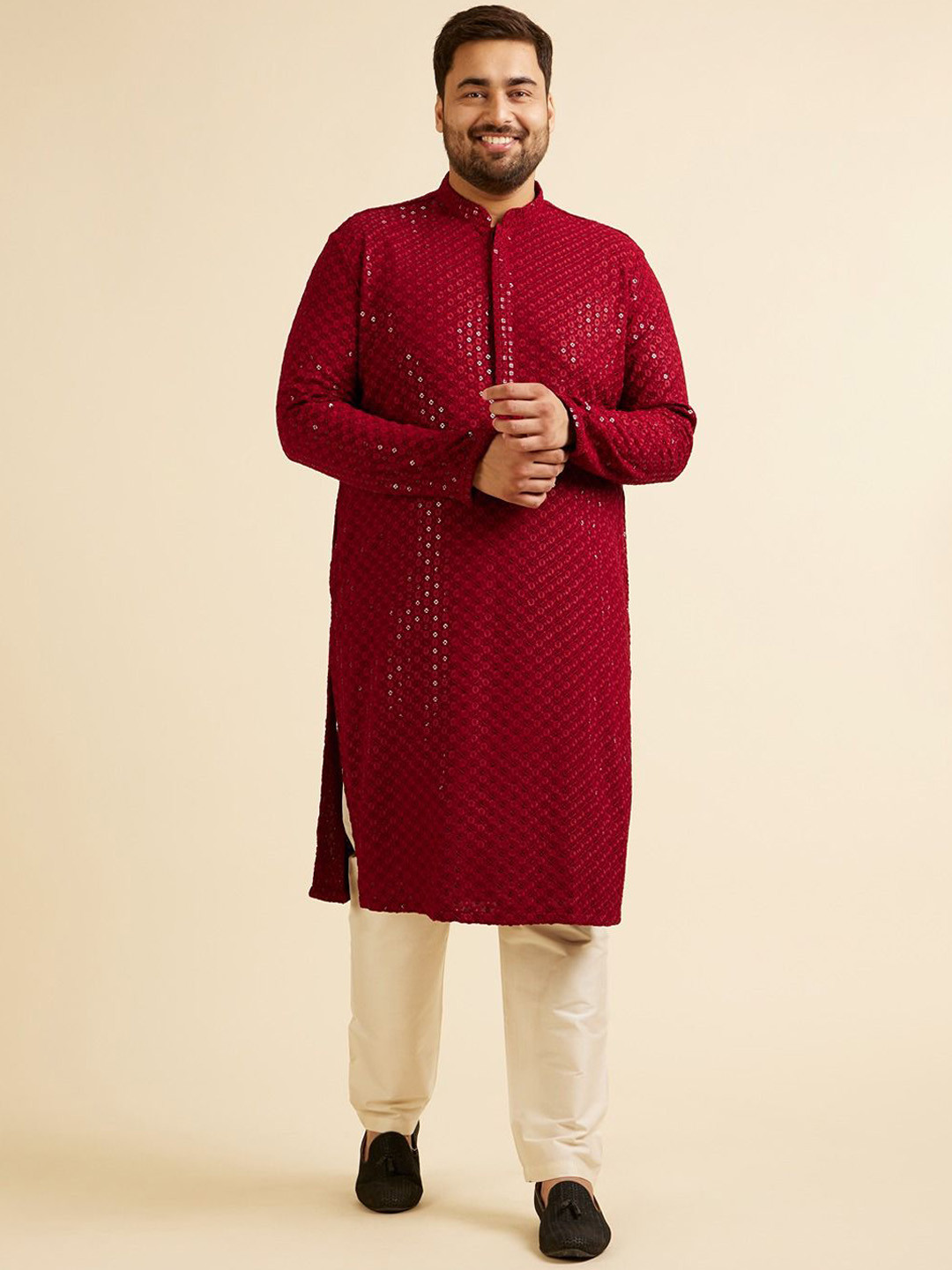 

Manyavar Plus Size Floral Embroidered Mandarin Collar Regular Sequinned Kurta With Pyjama, Maroon