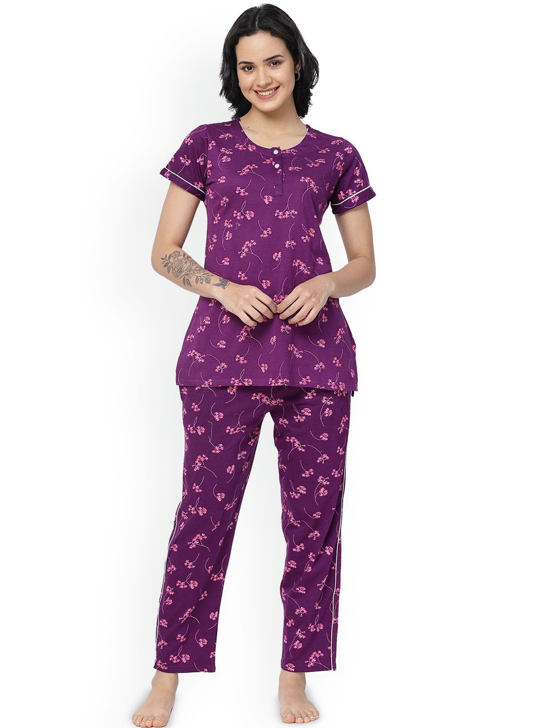 

SHYAM SONS FLAIR Women Floral Printed Round Neck Night suit, Purple