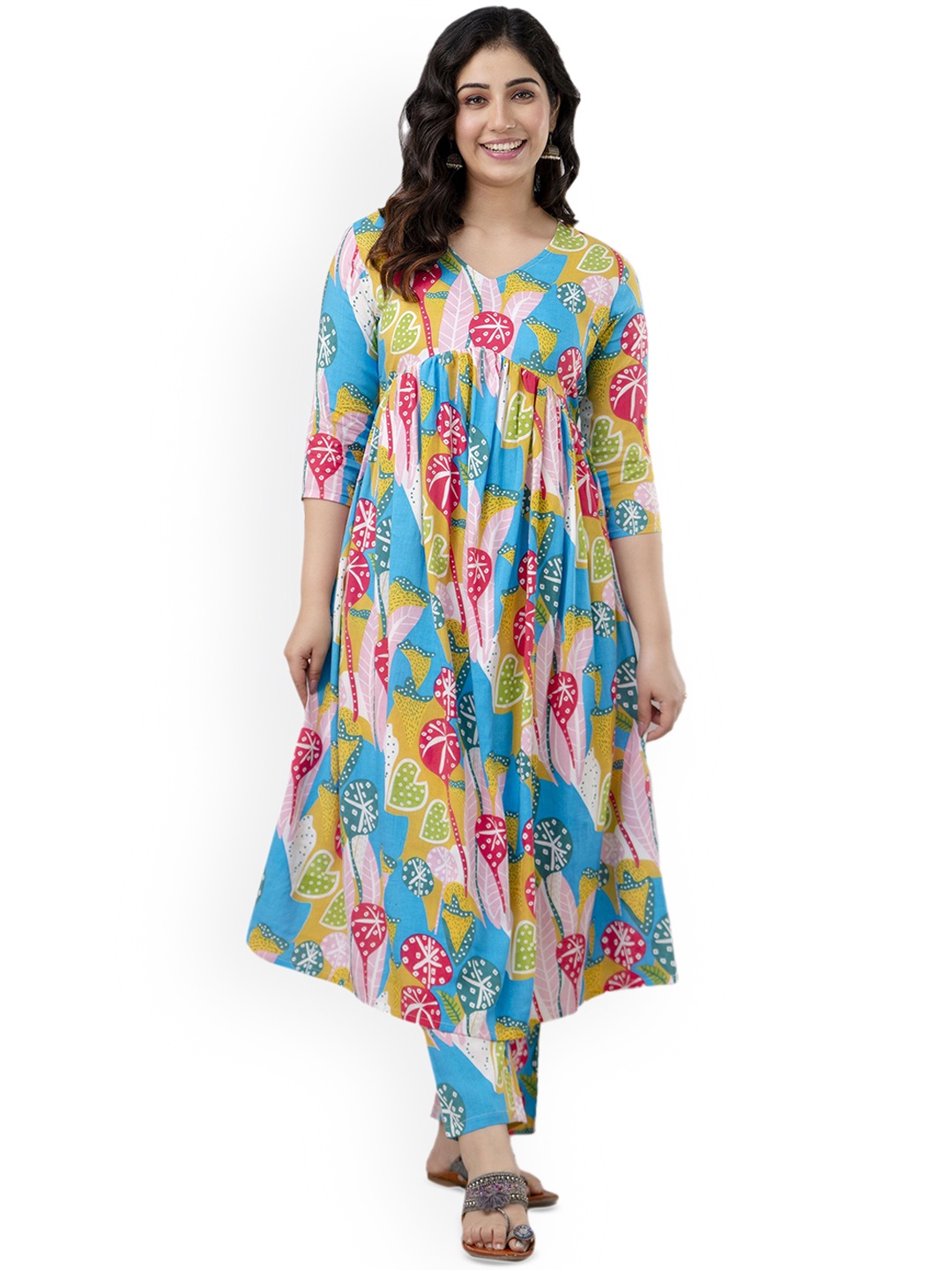 

Charnest Floral Printed Anarkali Kurta With Palazzos, Blue