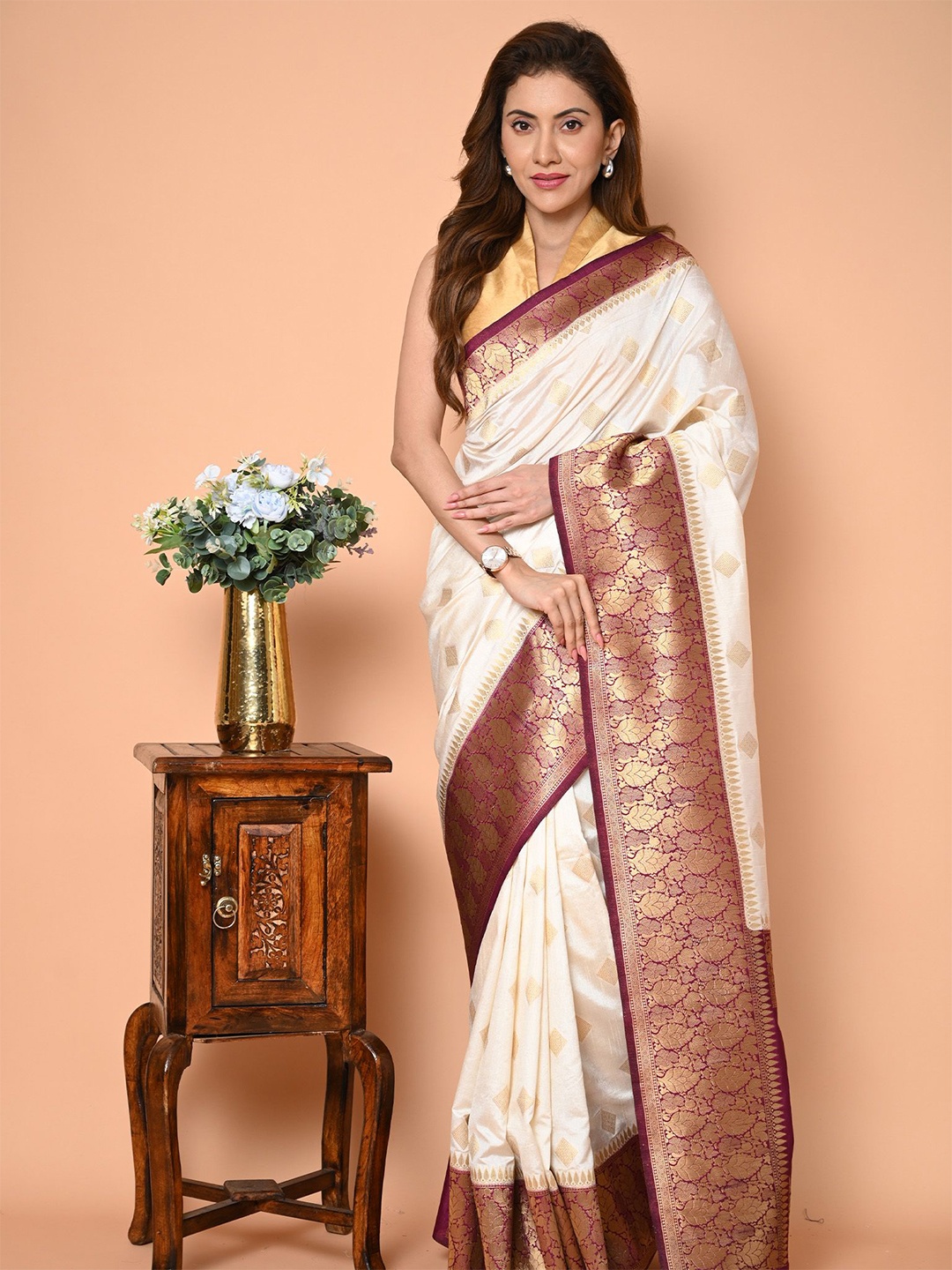 

BEATITUDE Woven Design Ready to Wear Saree, White