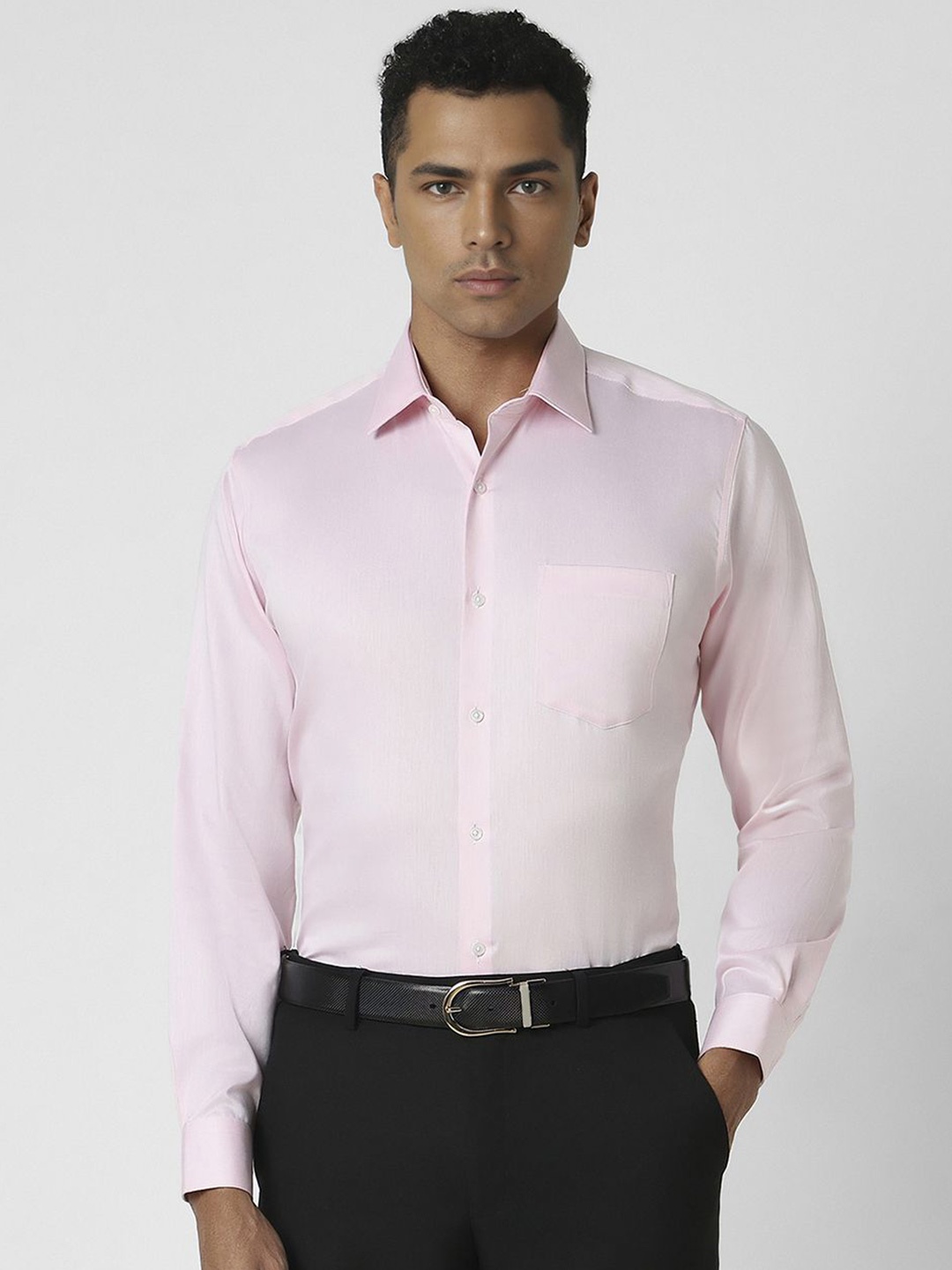 

Van Heusen Men Spread Collar Solid Cotton Formal Shirt, Pink