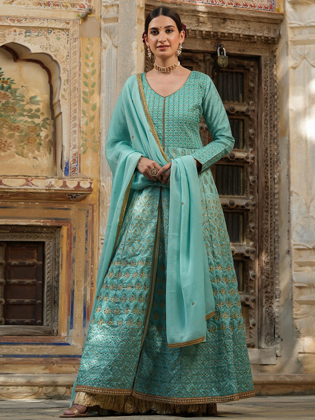 

SCAKHI Ethnic Motifs Embroidered Beads & Stones Anarkali Kurta with Trousers & Dupatta, Green