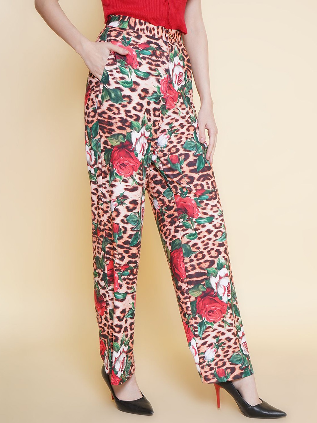 

BAESD Women Floral Printed Relaxed Trousers, Brown