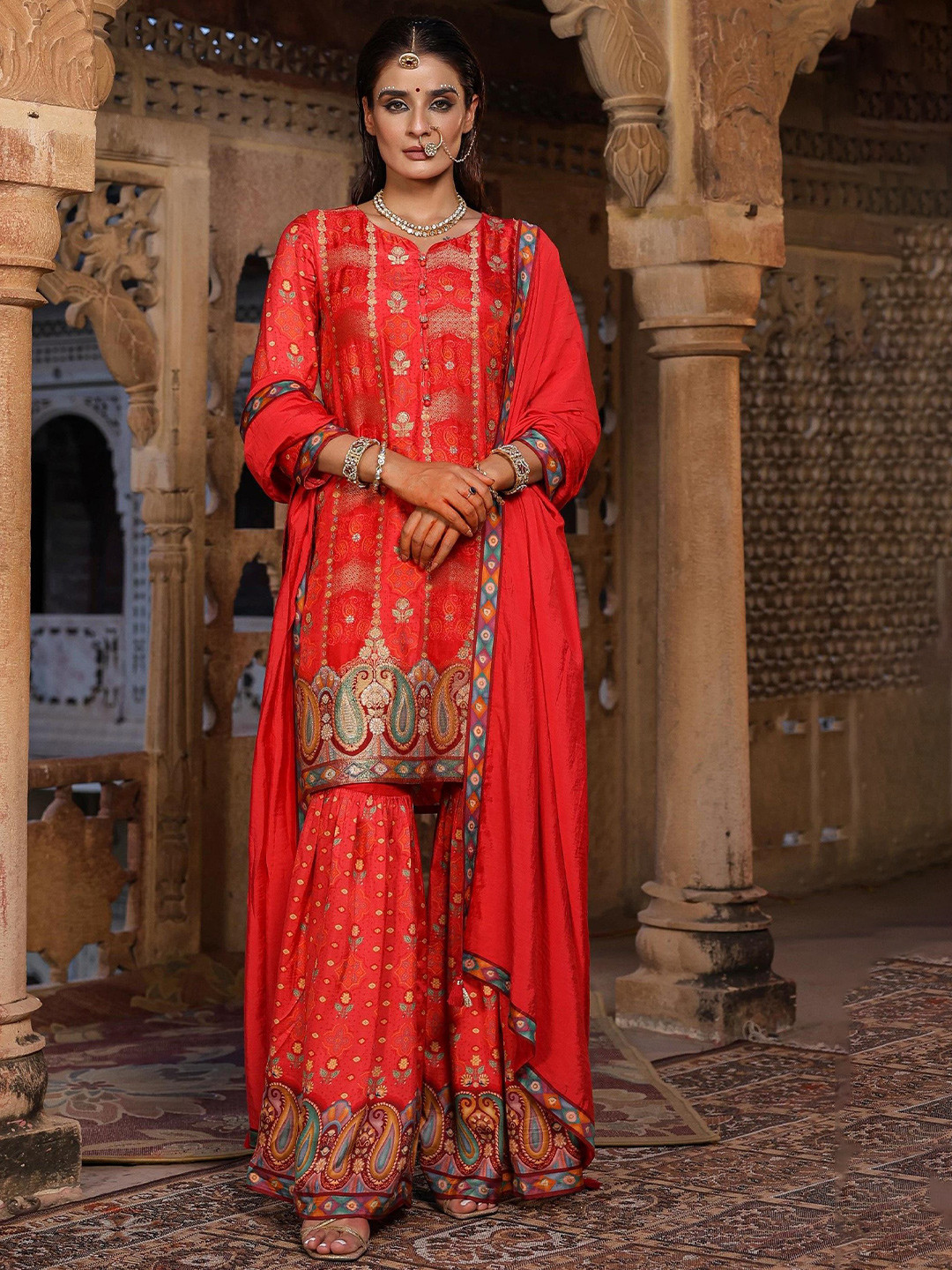 

SCAKHI Floral Printed Notch Neck Straight Kurti with Sharara & Dupatta, Red