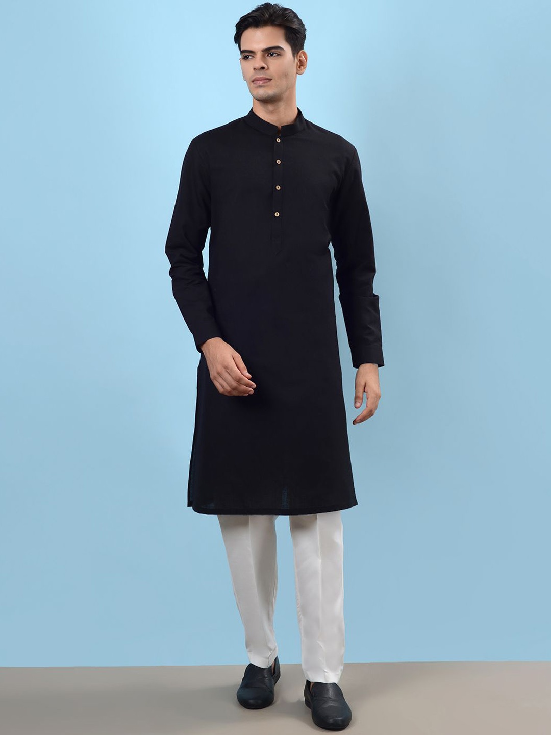 

JADE BLUE Mandarin Collar Straight Kurta with Pyjamas, Black