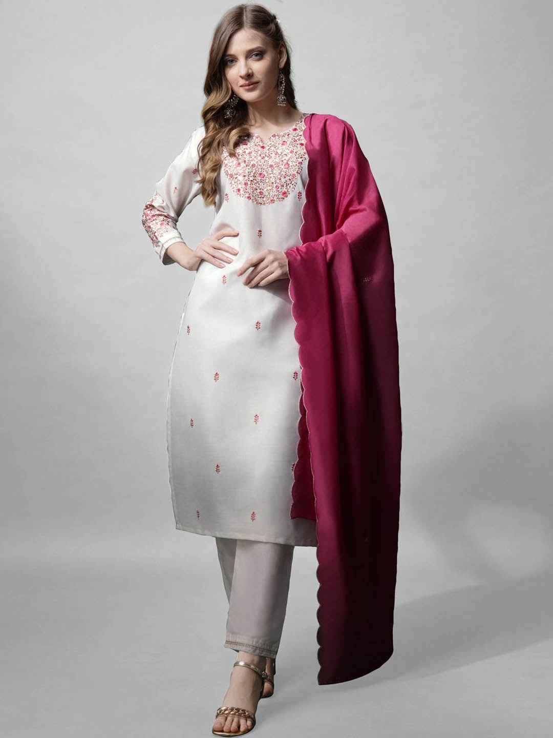 

KAYOMMI Floral Embroidered Thread Work Straight Kurta with Churidar & Dupatta, White
