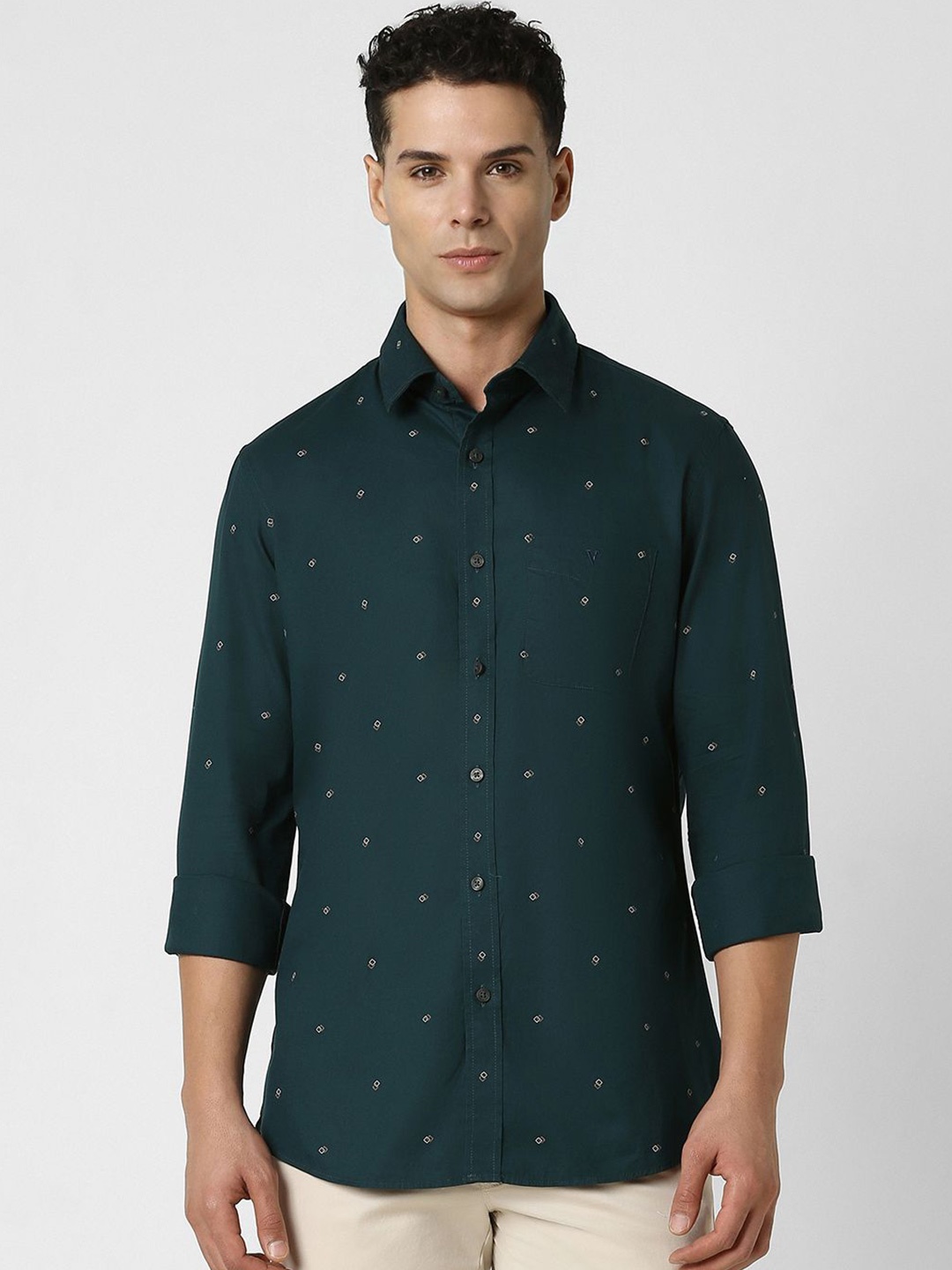 

Van Heusen Sport Men Spread Collar Micro Ditsy Printed Cotton Slim Fit Casual Shirt, Green