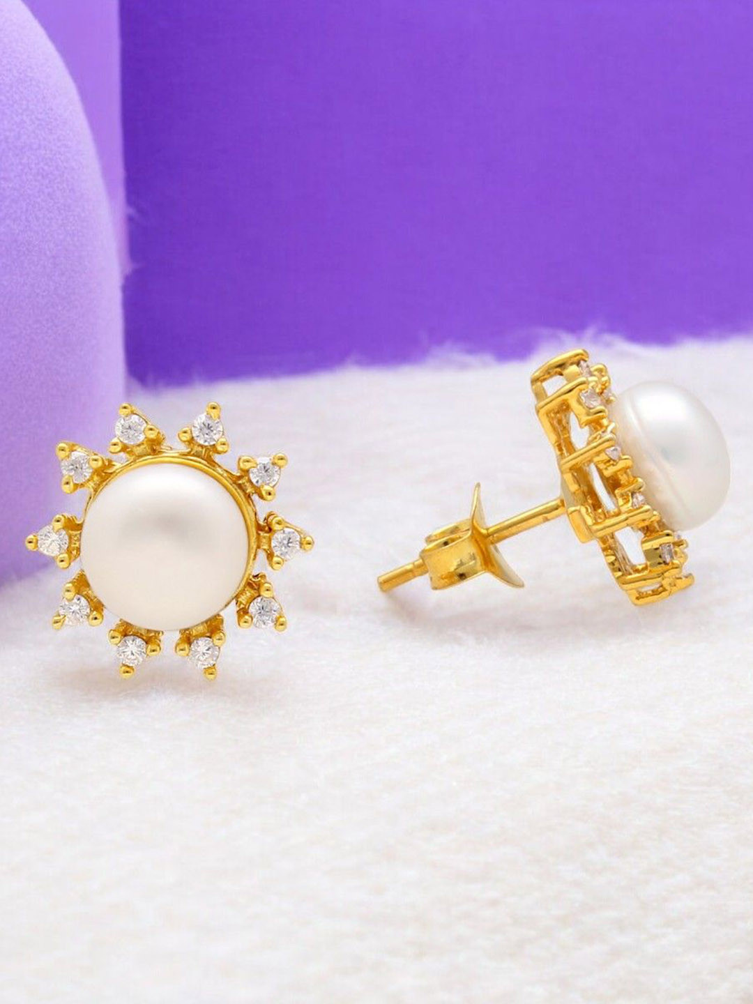 

Sri Jagdamba Pearls Dealer Lolita 925 Silver Circular Studs, White