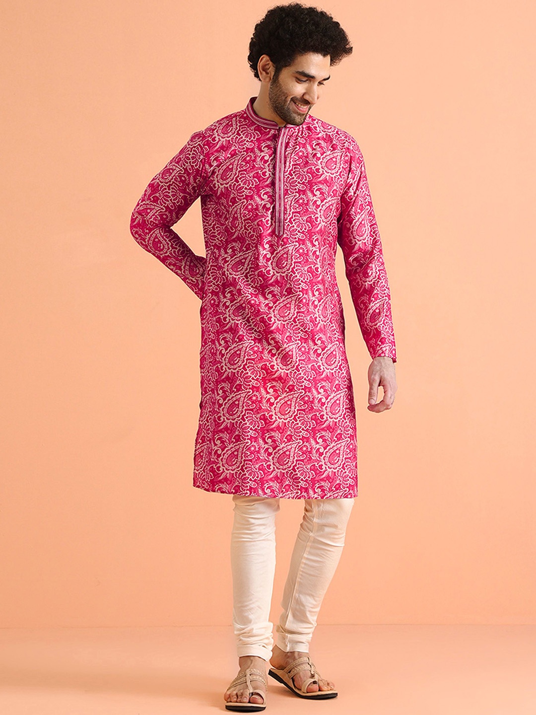 

KISAH Men Paisley Regular Fit Printed Kurta Churidar Set, Pink