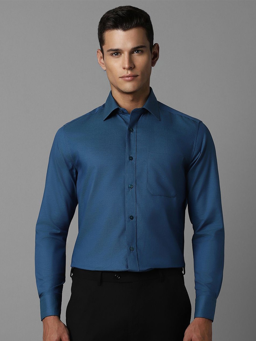 

Louis Philippe Men Spread Collar Textured Cotton Formal Shirt, Blue
