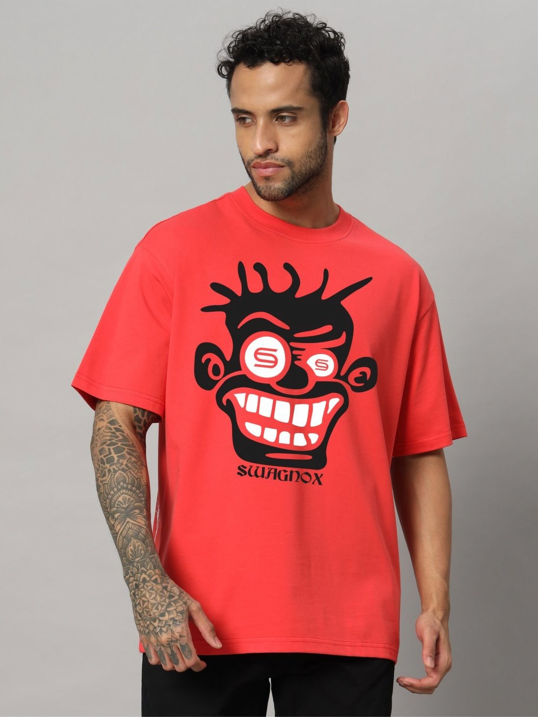 

SWAGNOX Men Graphic Printed Round Neck Cotton Oversized T-shirt, Red
