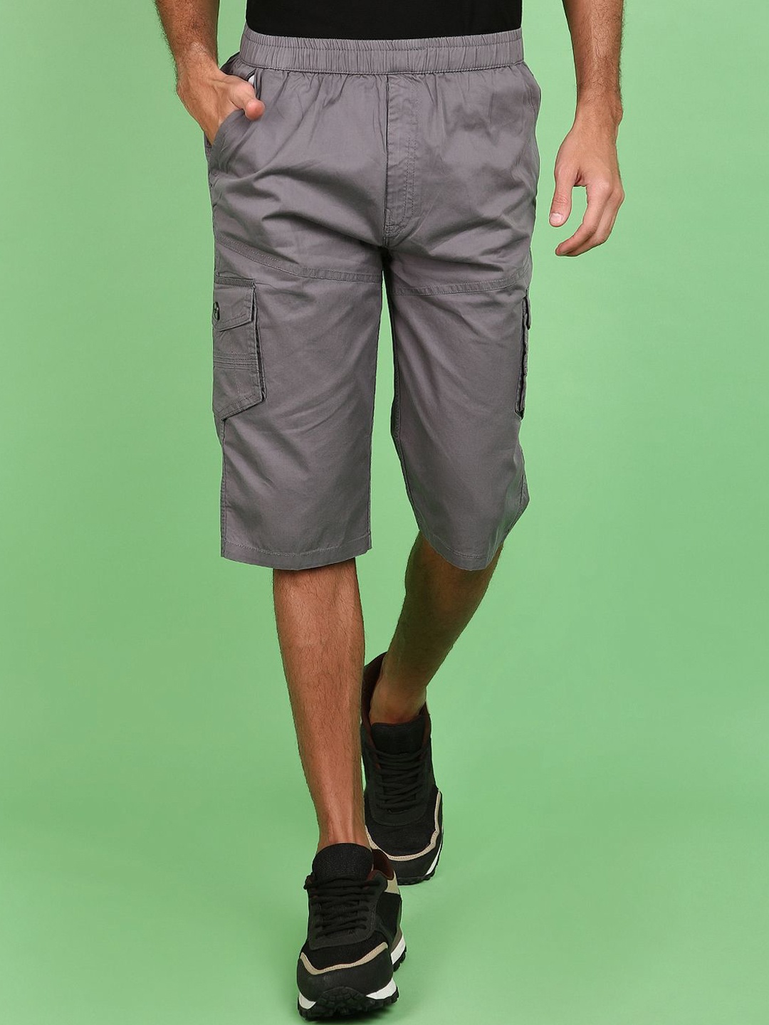 

V-Mart Men Cotton Mid-Rise Regular Fit Capri Shorts, Grey
