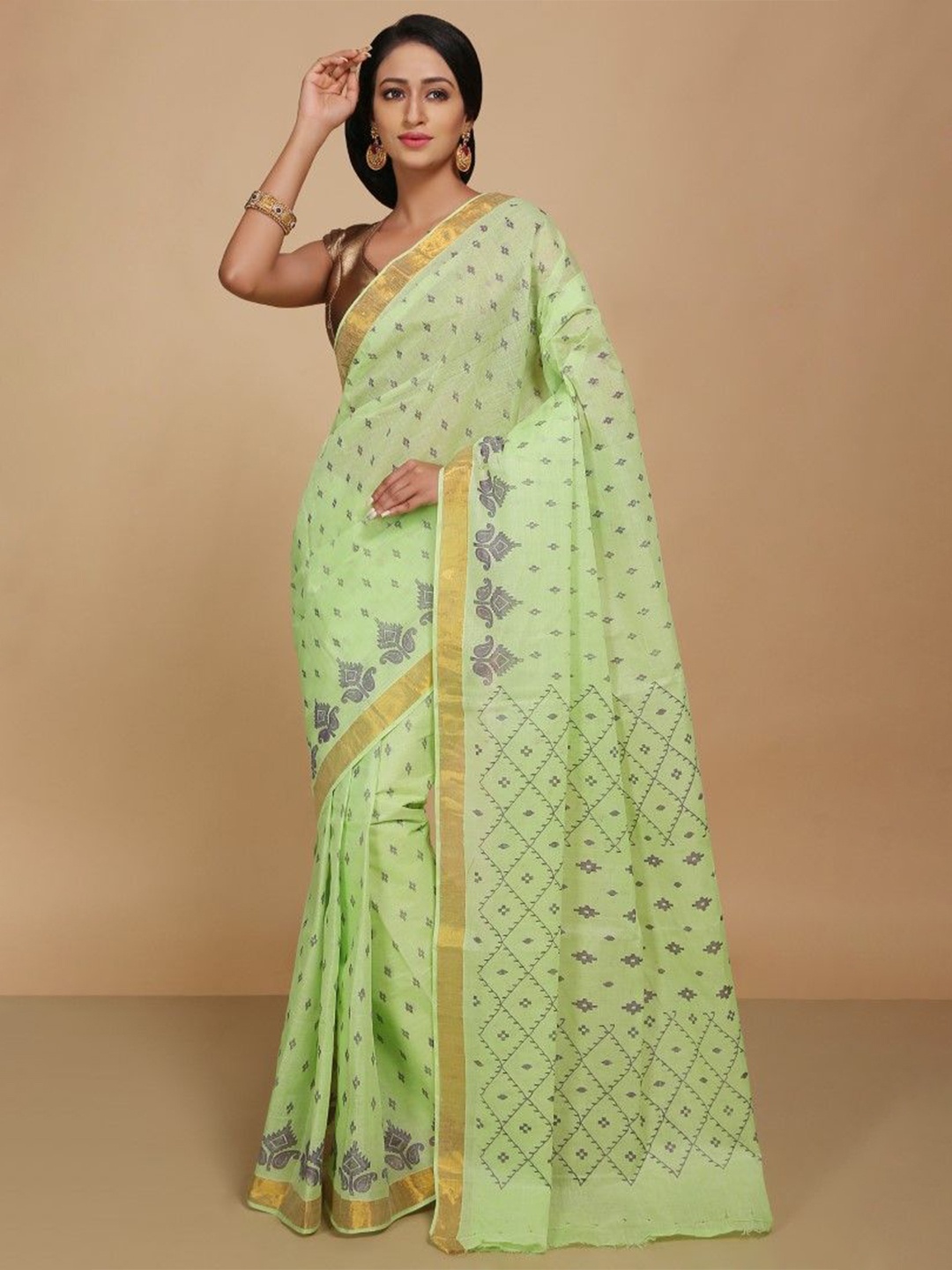 

BENGAL HANDLOOM Woven Design Zari Pure Cotton Taant Saree, Green