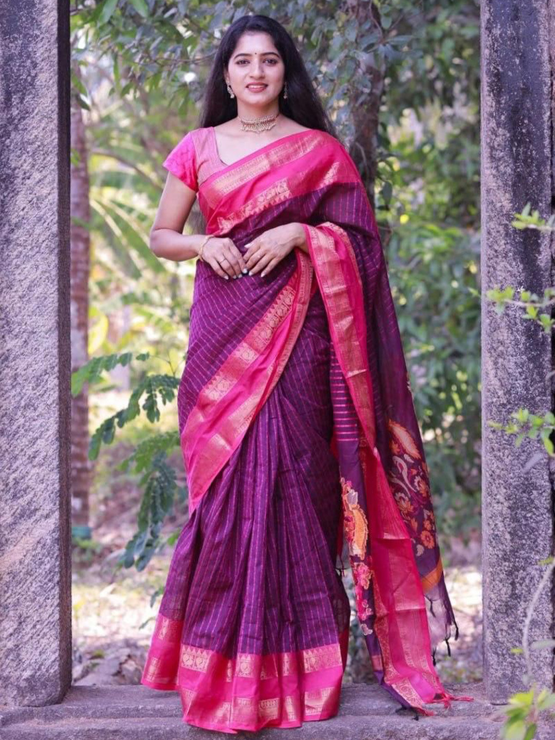 

MORLY Striped Woven Design Zari Kanjeevaram Designer Saree, Purple