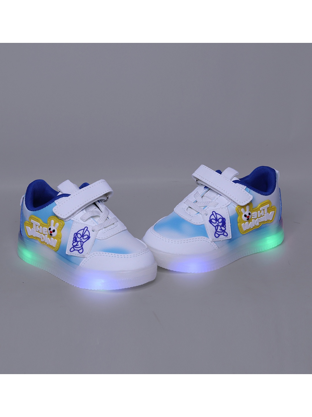 

BAESD Unisex Kids LED Sneakers, White