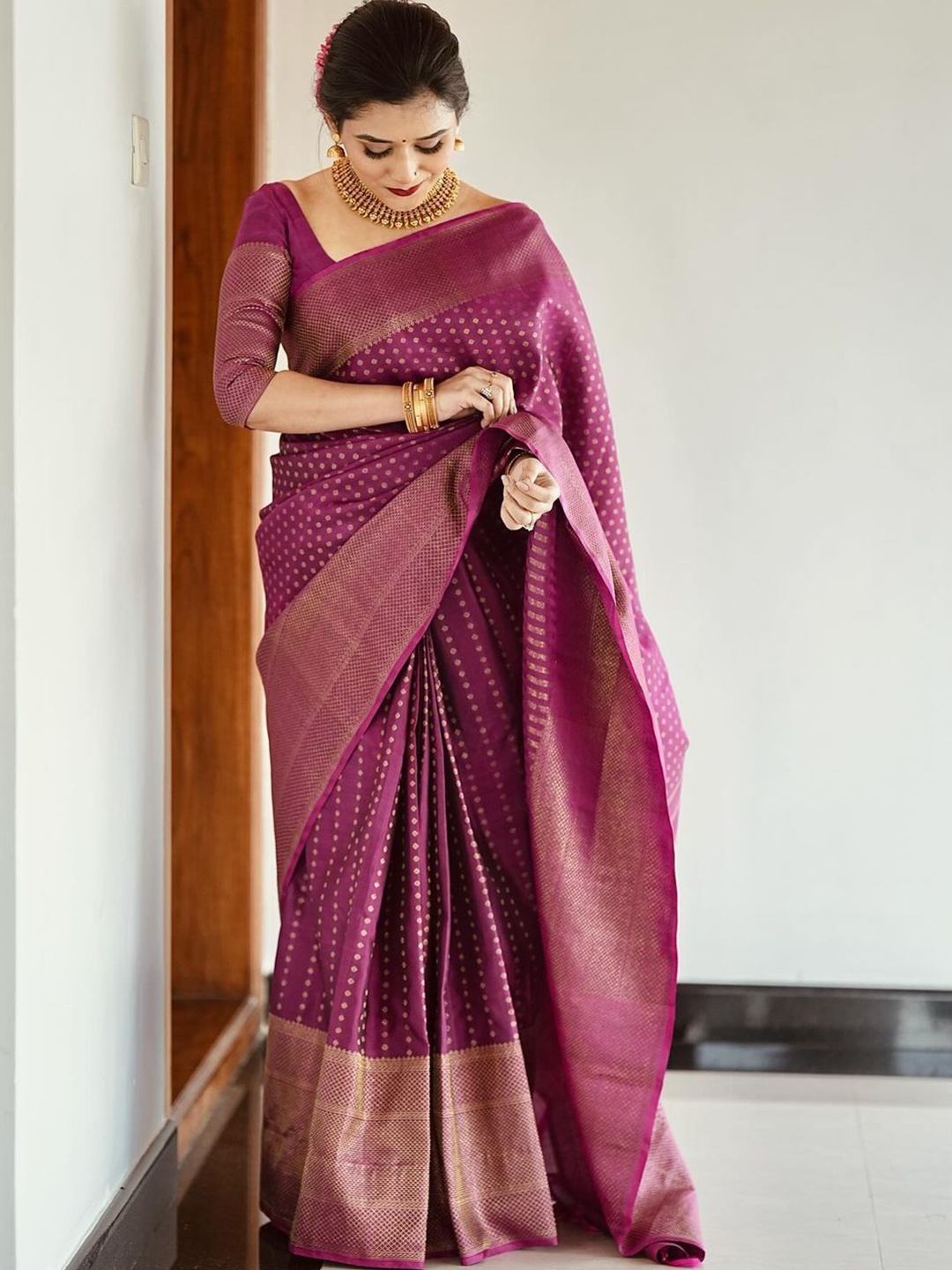 

MORLY Polka Dots Woven Design Zari Silk Blend Kanjeevaram Saree, Purple