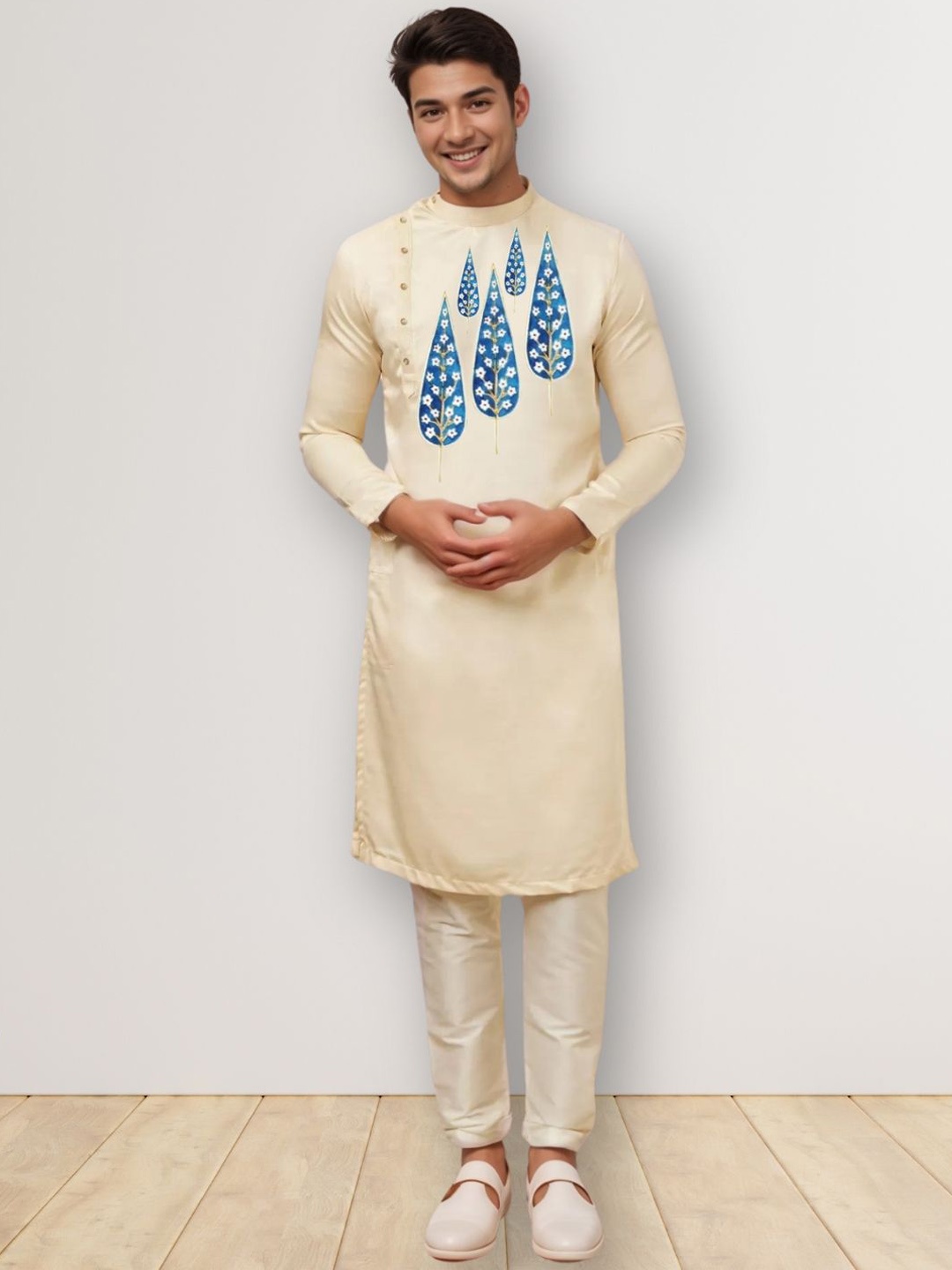 

DEVOILER Men Ethnic Motifs Printed White Romance Kurta, Beige