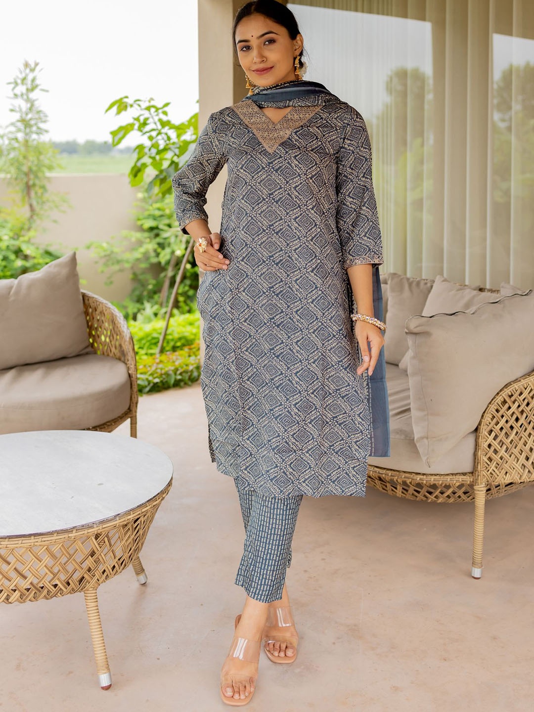 

KALINI Ethnic Motifs Printed Kurta With Trousers & Dupatta, Cream