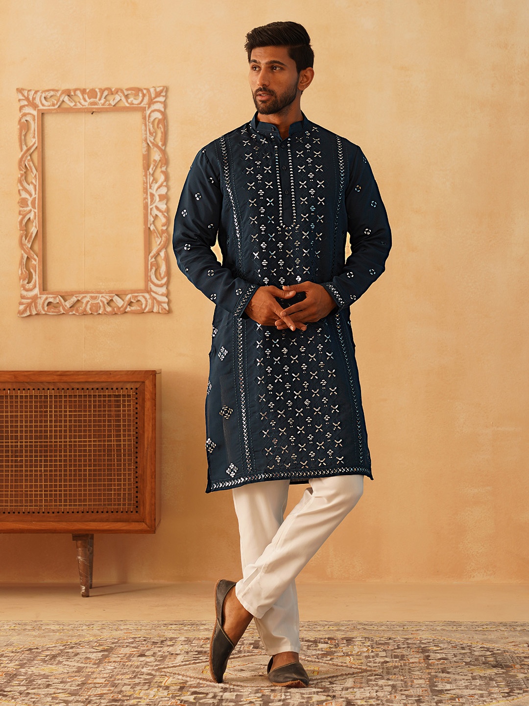 

Jompers Geometric Embroidered Sequinned Mandarin Collar Kurta With Trousers, Blue