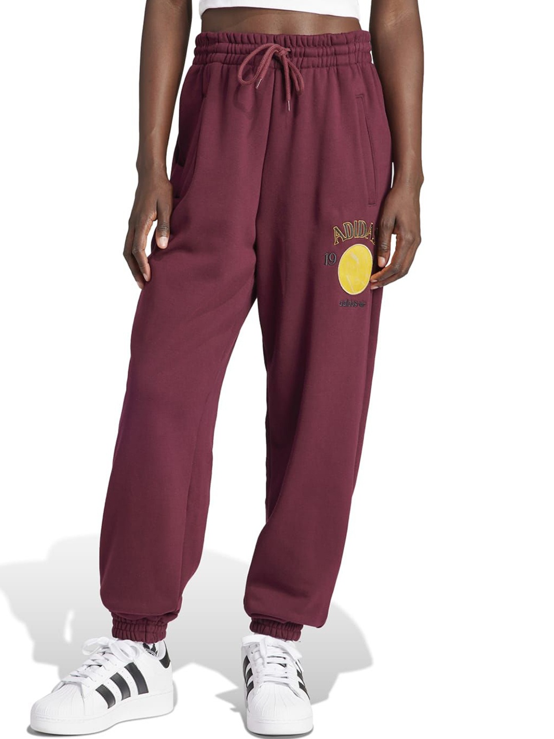 

ADIDAS Originals Women Relaxed-Fit Mid-Rise Joggers, Burgundy