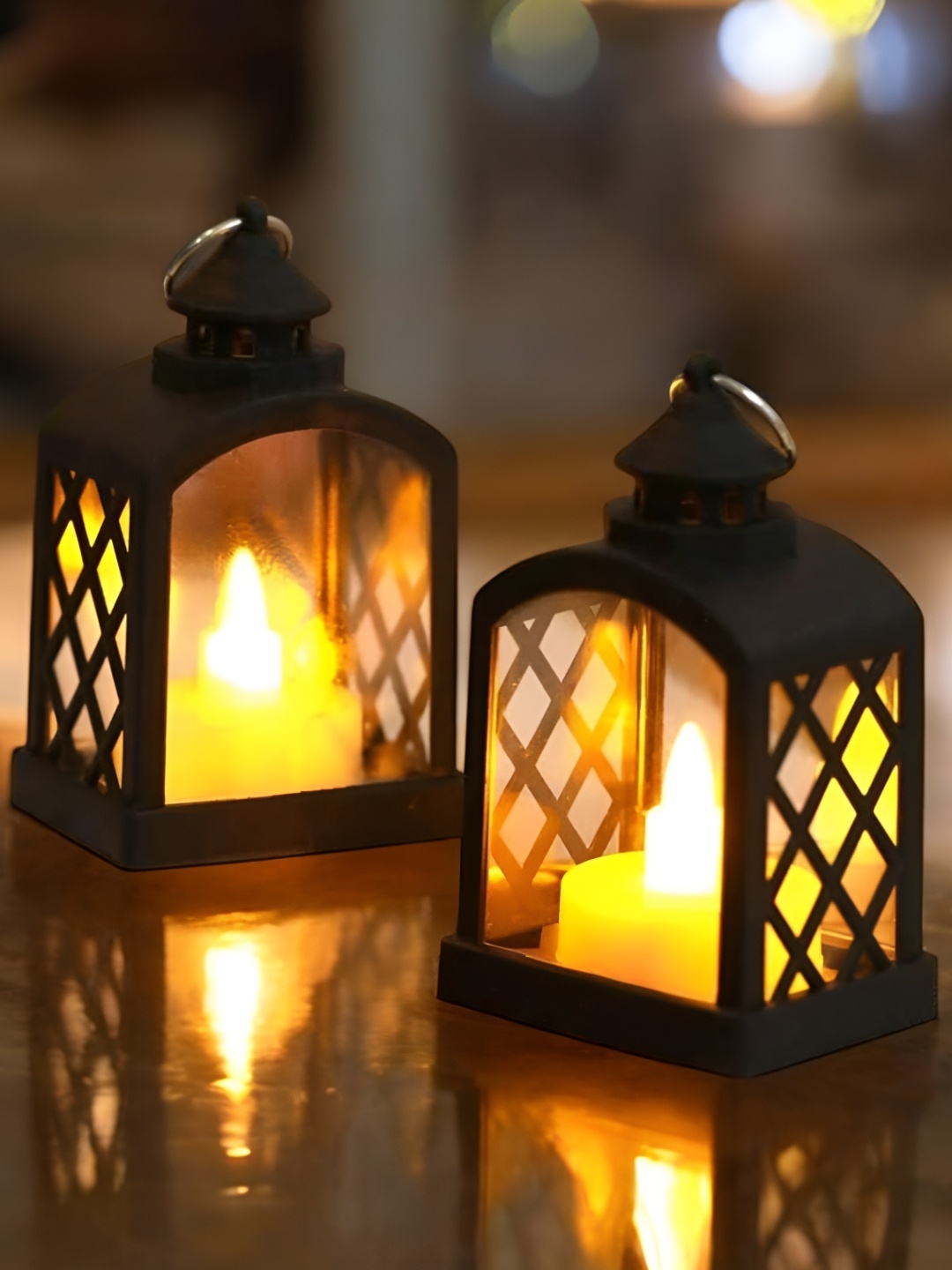

Extreme Karigari Black 2 Pieces Metal Candle Holder