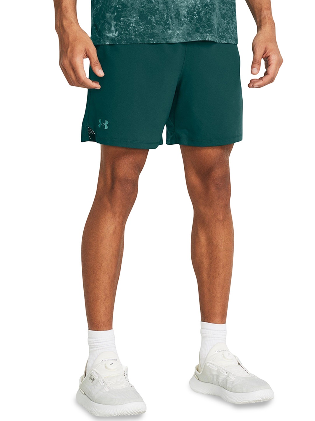 

UNDER ARMOUR UA Vanish Men Solid Mid Rise Sports Shorts, Teal