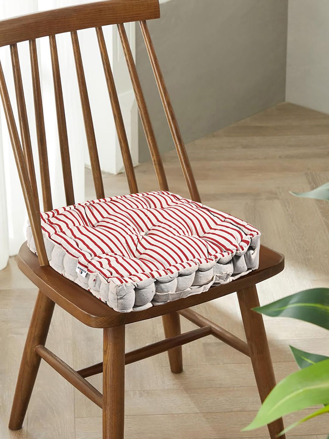 

Kuber Industries Maroon & Grey 6 Pieces Checked Cotton Chair Pads
