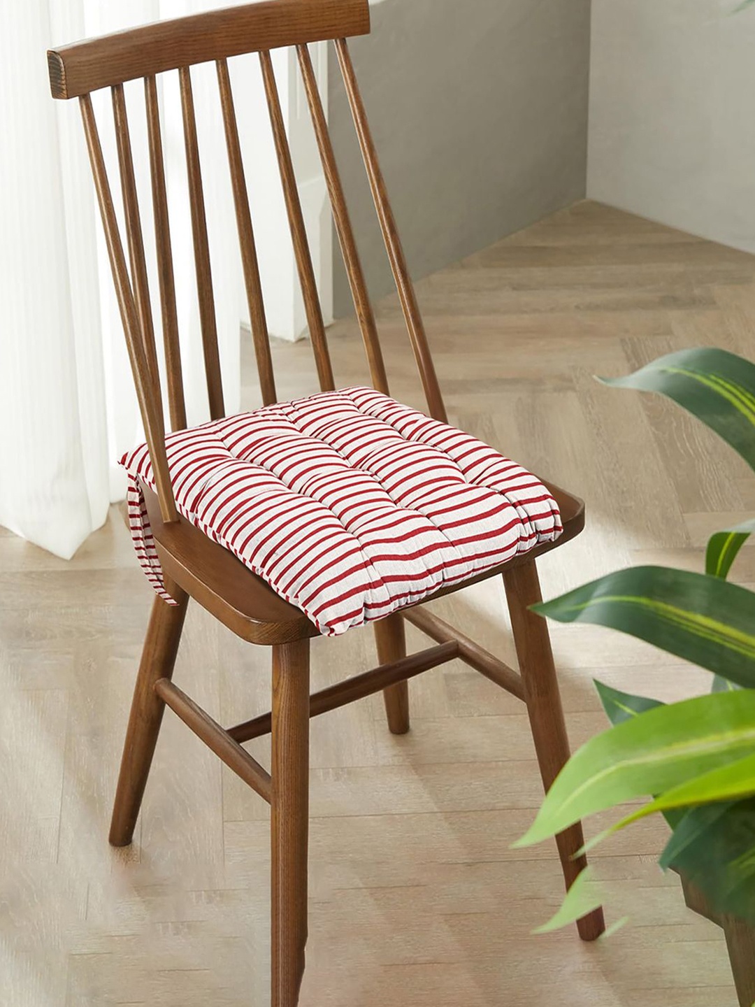 

Kuber Industries Maroon & White 2 Pieces Cotton Striped Chair Cushion Pads
