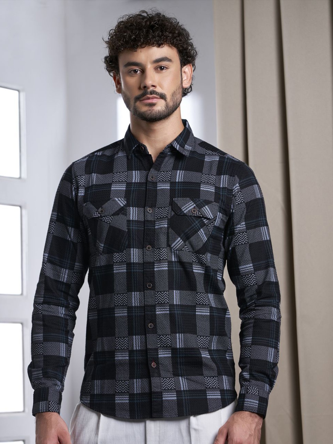 

VALEN CLUB Men New Spread Collar Tartan Checked Cotton Casual Shirt, Black