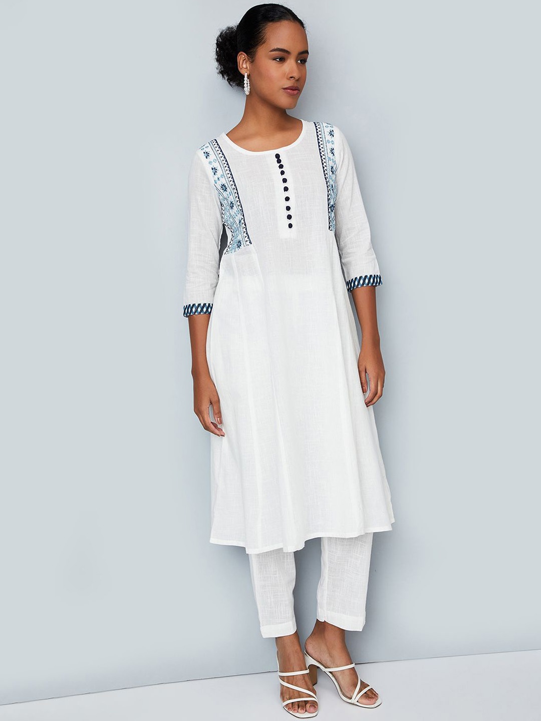 

max Ethnic Motifs Embroidered Thread Work A Line Kurta with Trousers, Off white