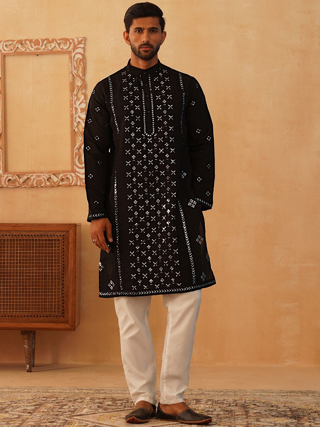 

Jompers Geometric Embroidered Sequinned Mandarin Collar Straight Kurta with Pyjamas, Black