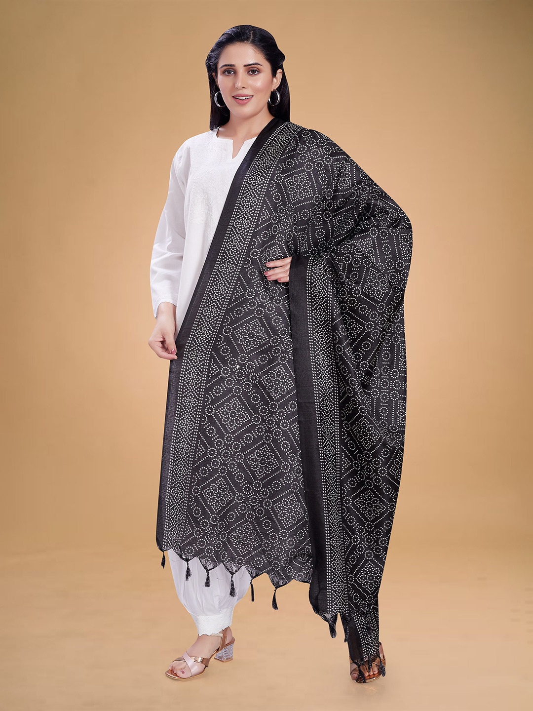 

Rani Saahiba Bandhani Printed Dupatta, Black