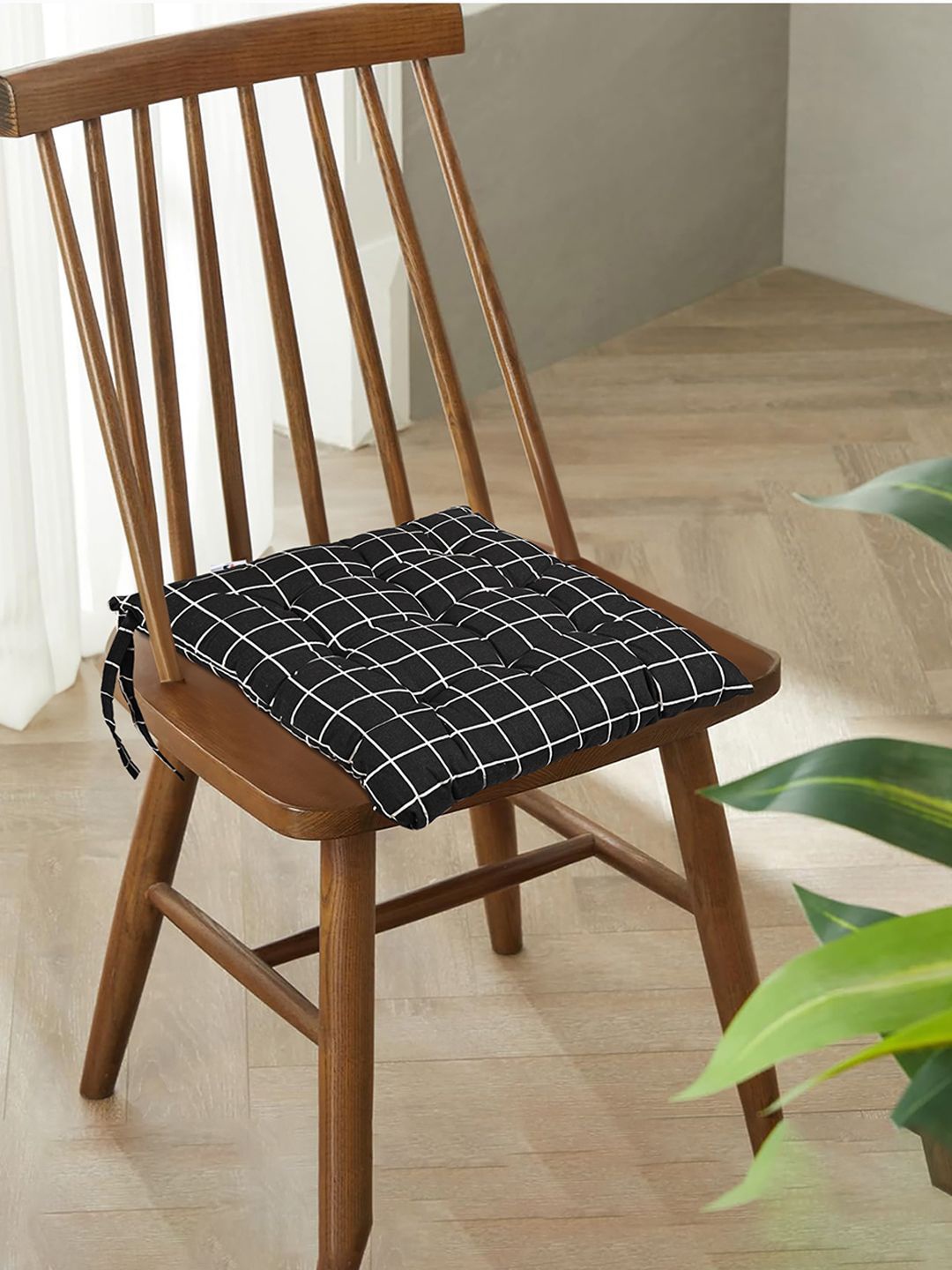 

Kuber Industries Black & Brown 6 Pieces Checked Cotton Chair Pads