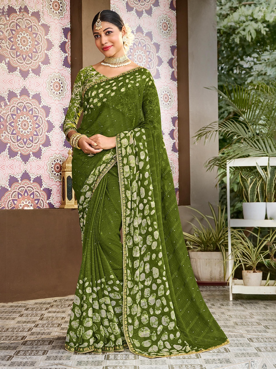 

Laxmipati Abstract Printed Embroidered Saree, Green