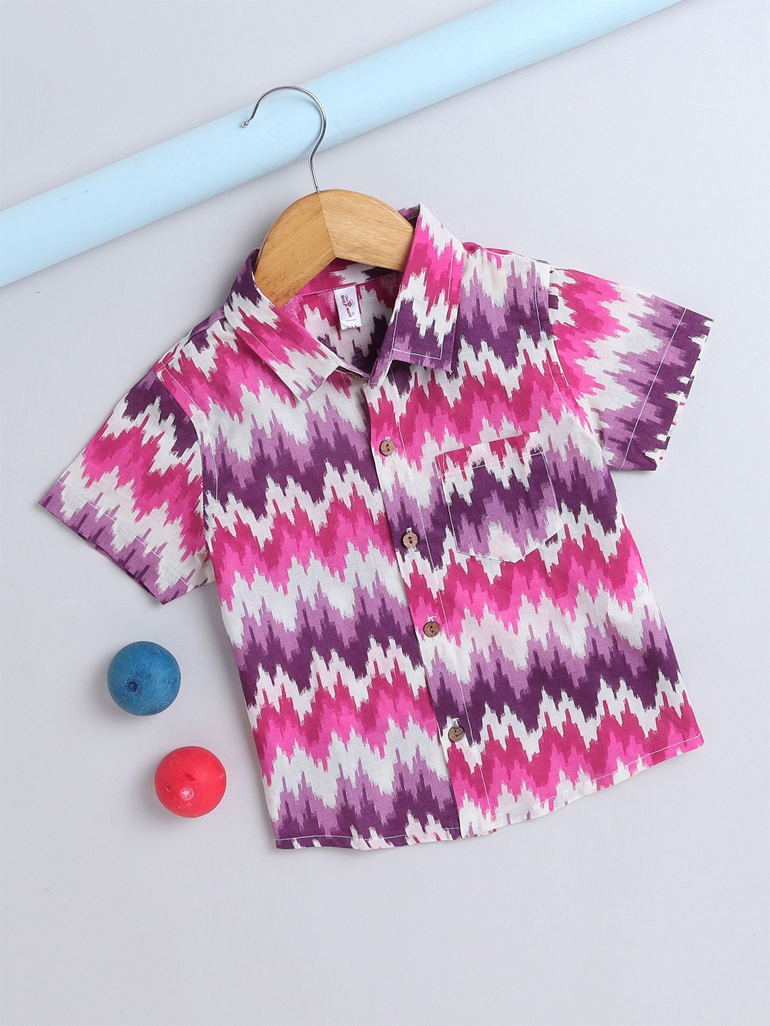 

The Magic Wand Boys Comfort Spread Collar Chevron Printed Cotton Casual Shirt, Pink