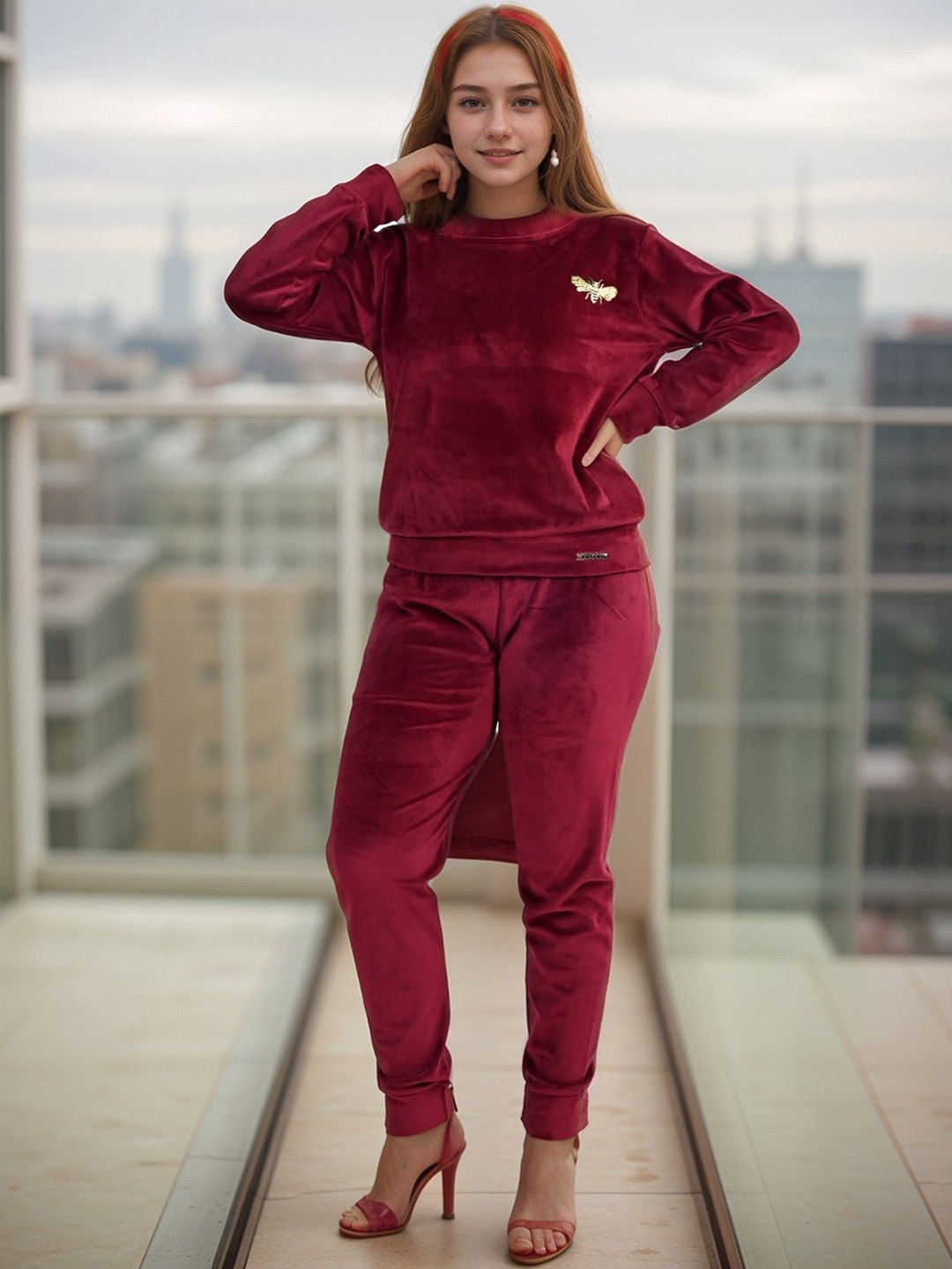 

BAESD Girls Round Neck Sweatshirt With Jogger, Maroon
