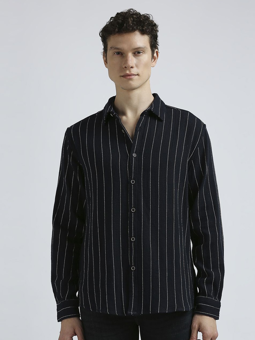 

Pepe Jeans Men Spread Collar Vertical Striped Cotton Casual Shirt, Black