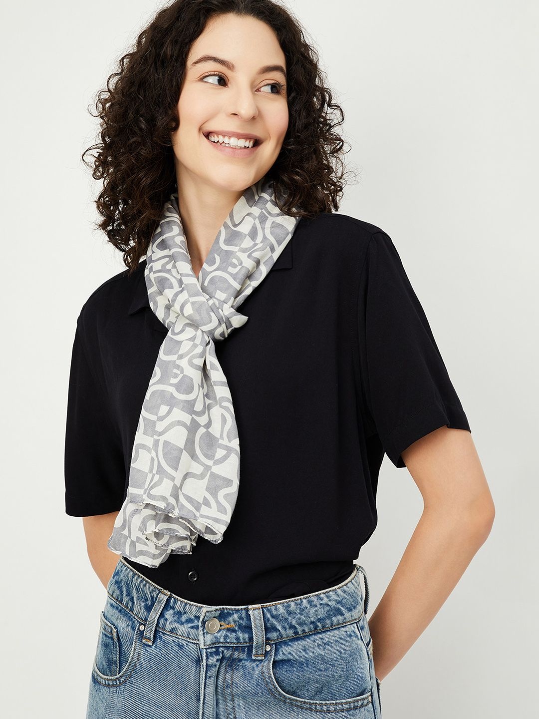 

max Women Printed Scarf, Grey