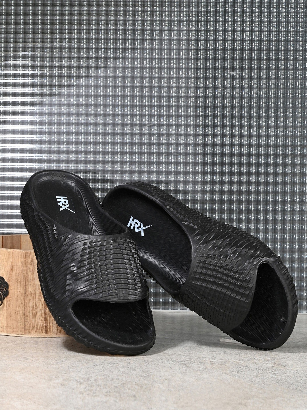 

HRX by Hrithik Roshan Men Rubber Sliders, Black