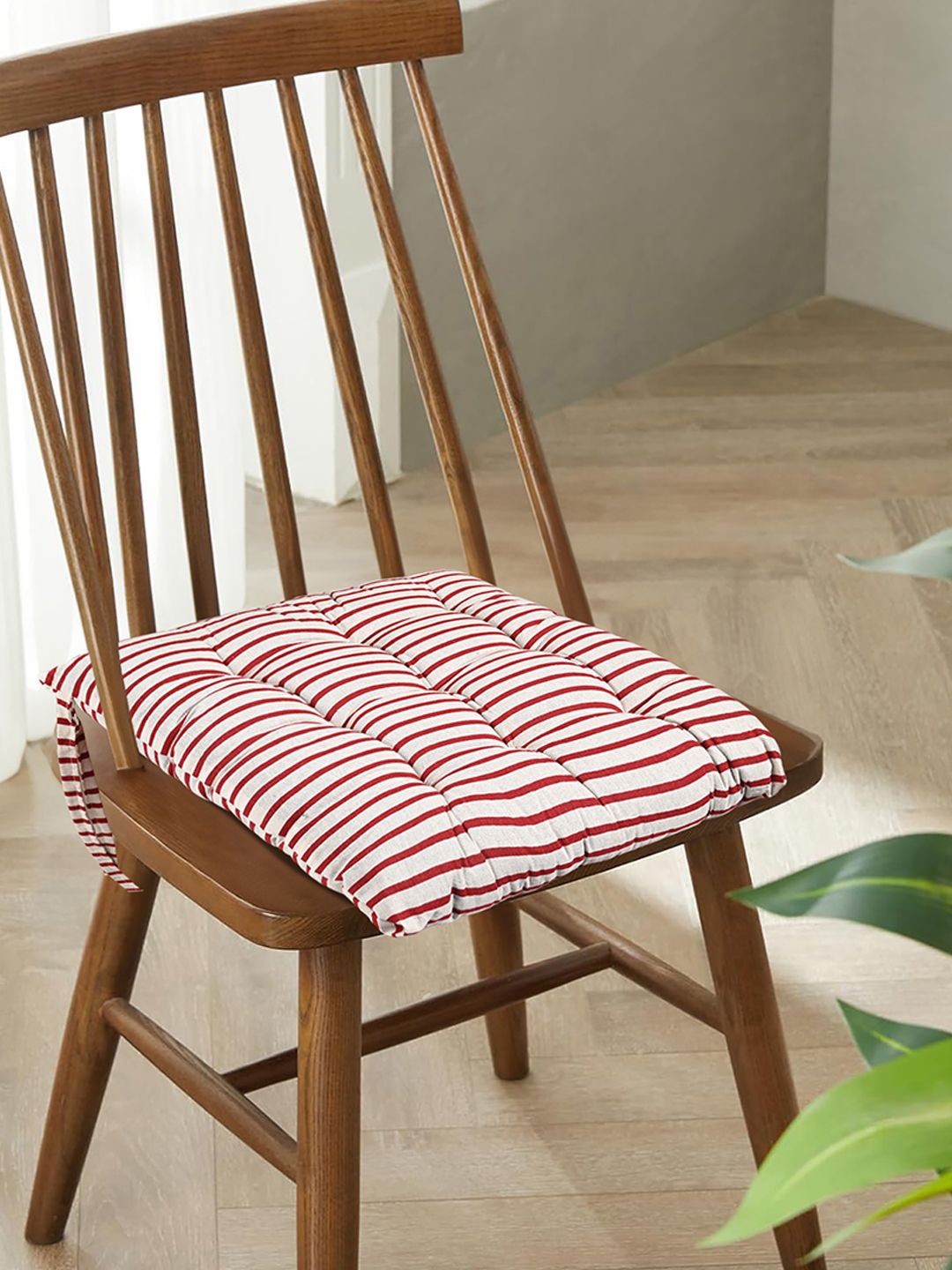 

Kuber Industries Maroon & Grey 6 Pieces Checked Cotton Chair Pads