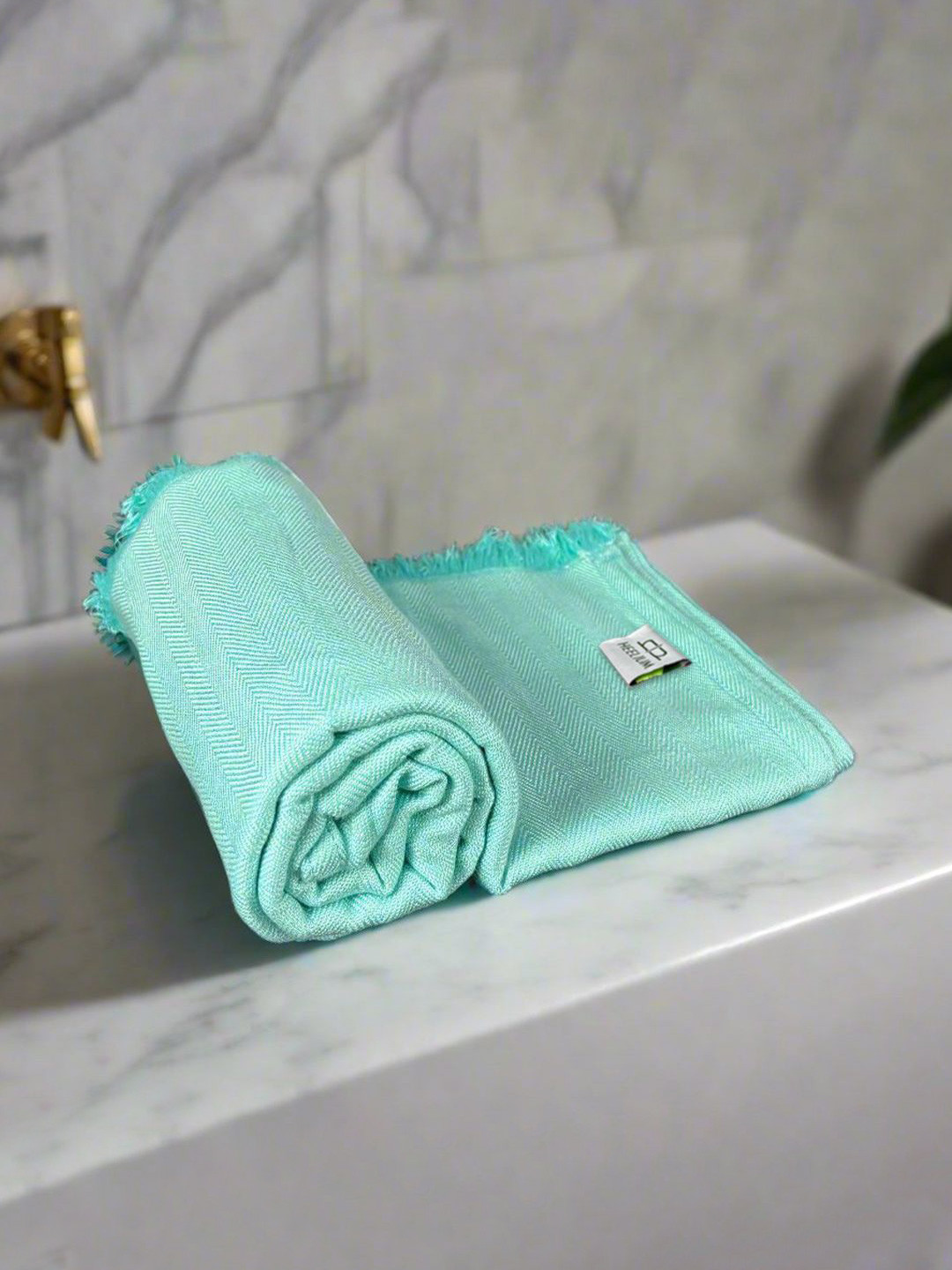 

Heelium Teal Bamboo Super Soft & Quick Drying 250 GSM Bath Towel